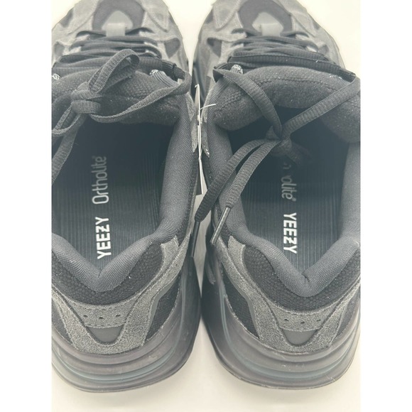 Yeezy Boost 700 Vanta sneakers-new with tags-men's size 12.5 - Picture 4 of 10